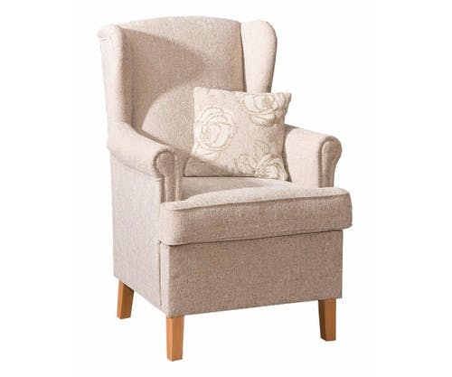 Fauteuil KASIMIR - un fauteuil élégant au caractère intemporel, tissus de meubles de haute qualité et pieds en bois au choix.