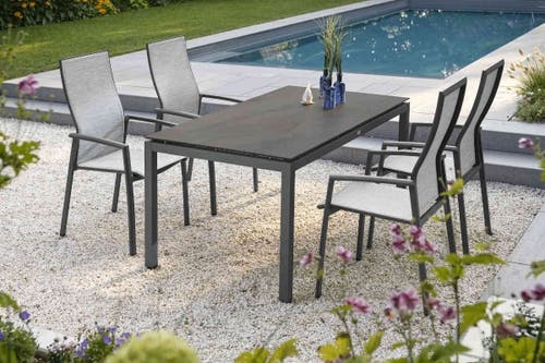 CHAIR STERN® KARI empilable avec accoudoir et dossier haut avec cadre en aluminium et revêtement en textilène