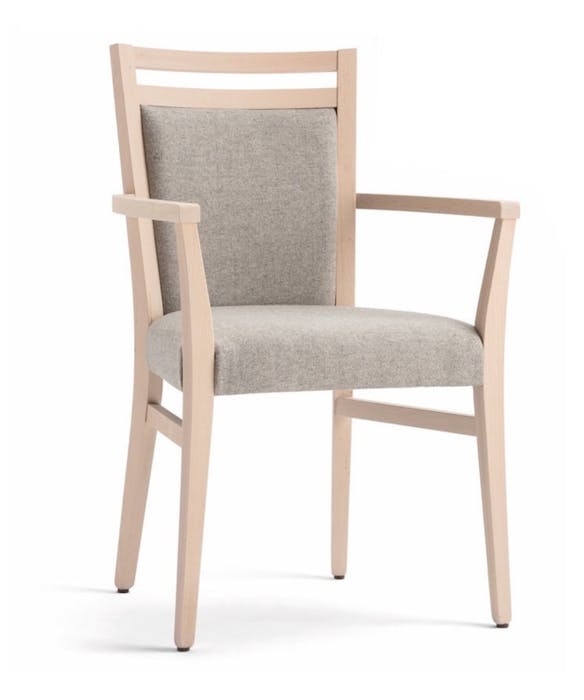 Fauteuil SURI SOFT A fabriqué avec un large choix de tissus d'ameublement et de finitions en bois de hêtre de haute qualité.