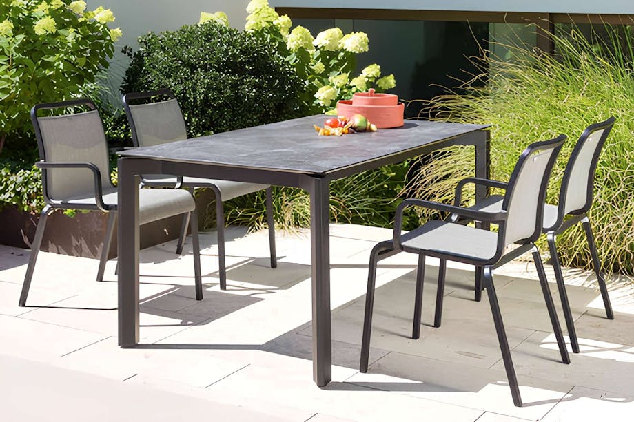 CHAIR DE TERRASSE STERN® OSKAR avec accoudoir - empilable jusqu'à 6 chaises, gain de place, avec cadre en aluminium et revêtement textile