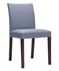 CASSALLO® Chaise CRISTIANA DAN fabriquée en bois de hêtre de haute qualité avec un large choix de tissus d'ameublement et de teintures.